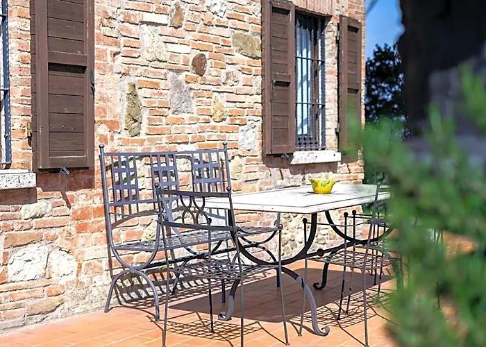 Villa Chiccheio Rooms
