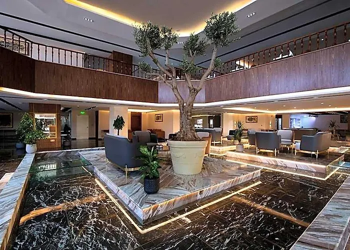 Petra Moon Luxury Hotel