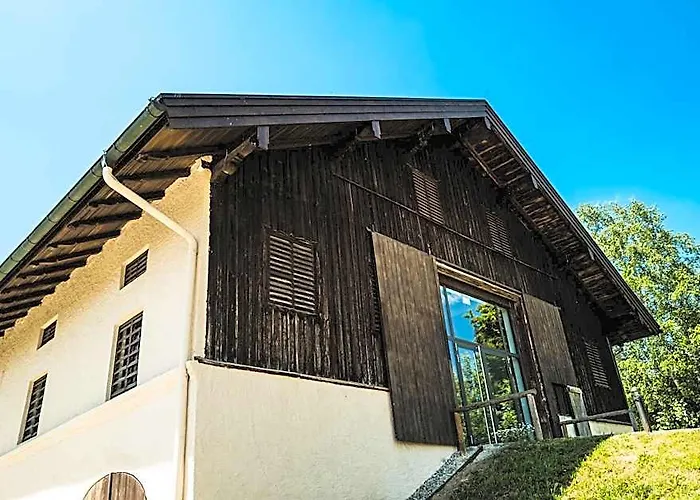 Landhotel Alte Zollstation- Historical Building