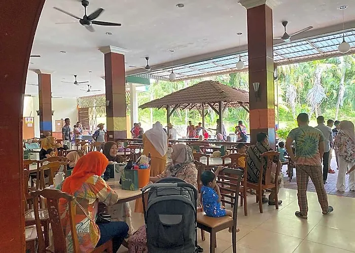 Teluk Batik Holiday Apartment