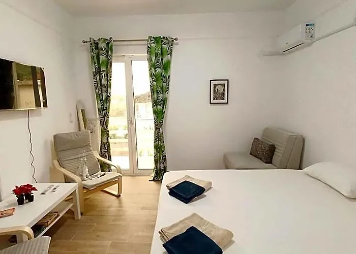 Karavaki Apartments