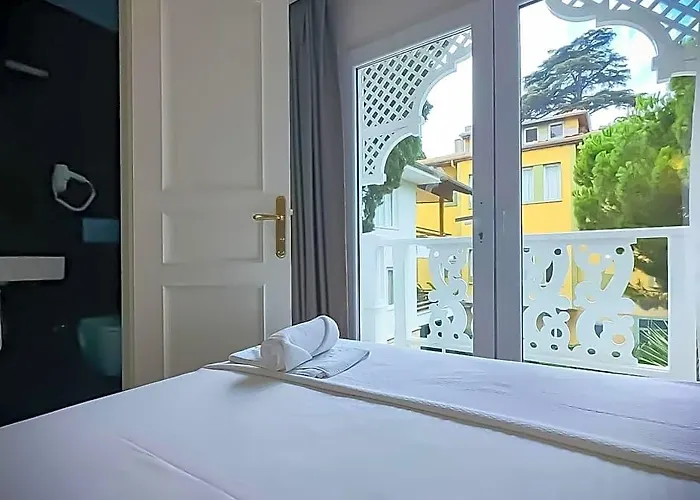 Hi Hotel Ivy Bueyuekada