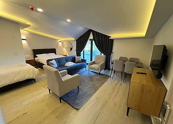 Jest Otel