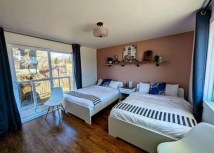 La Plage Motel