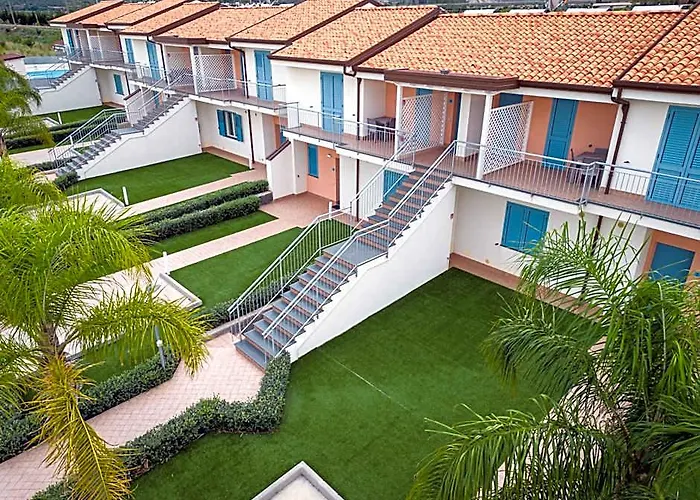 Icaro Apartments