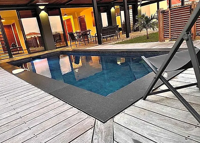 Villa Passion Cannelle De Standing Avec Sa Piscine Vue Mer