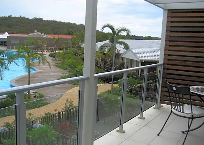 Oaks Pacific Blue 349 Fantastic Pool