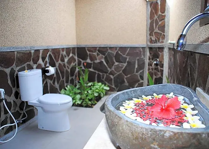 Oma In Pemuteran Bali