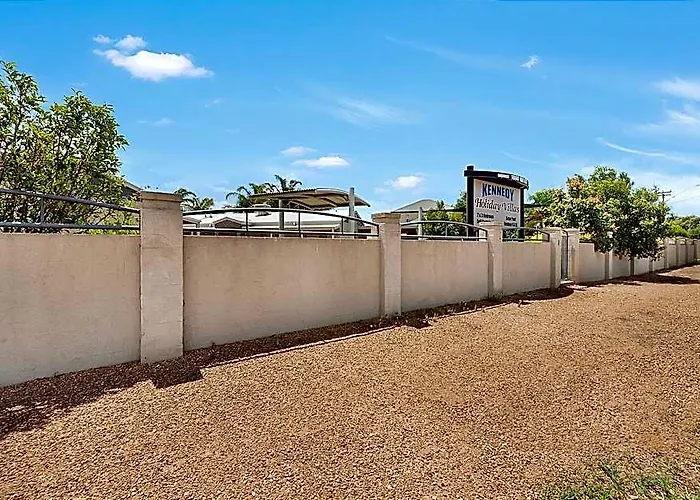 Kennedy Holiday Villas