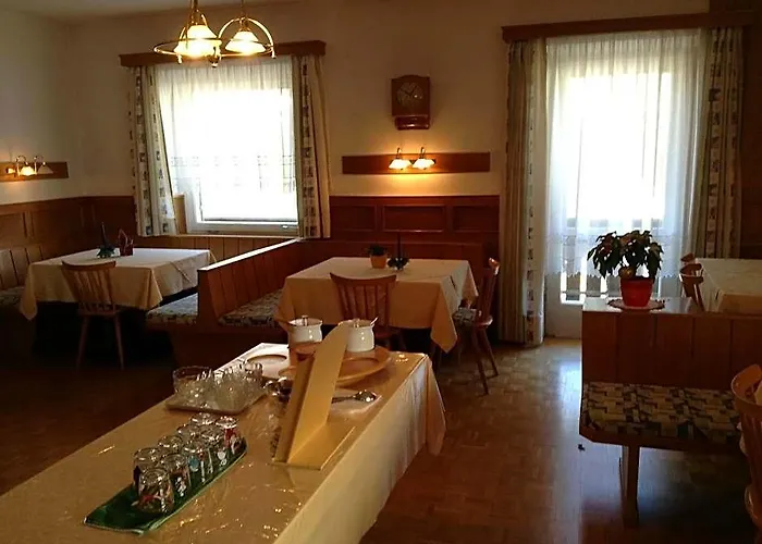 Garni Hofer