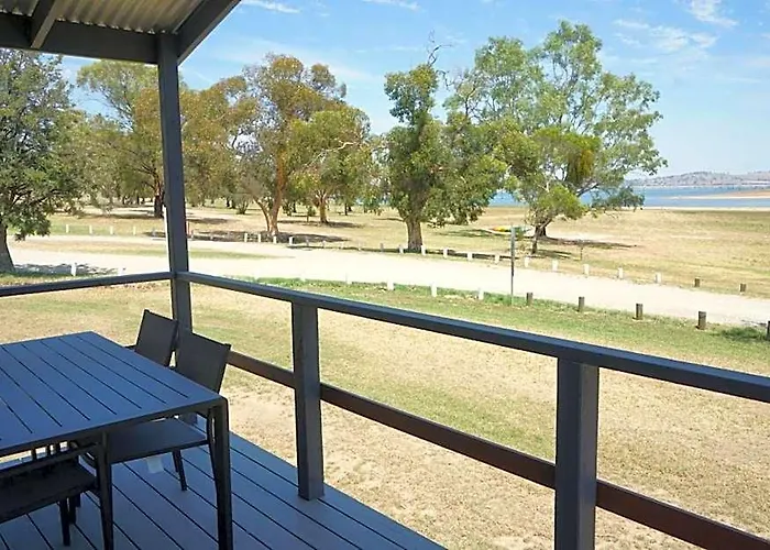 Lake Hume Holiday Park