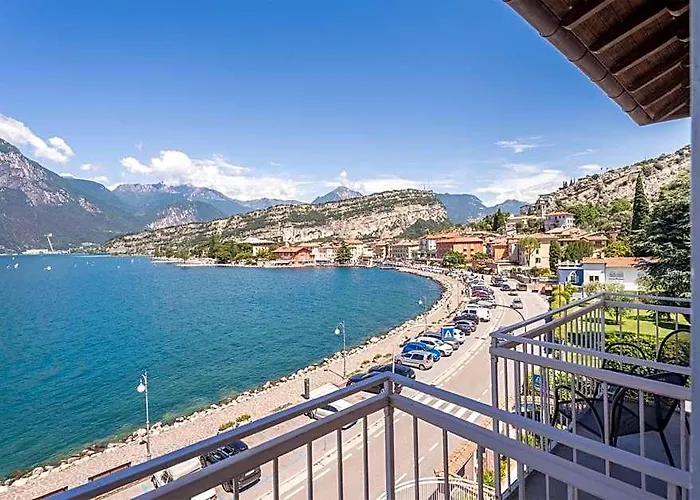 Lake Hotel Ifigenia