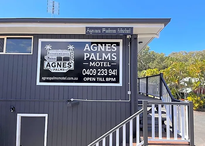 Agnes Palms Motel