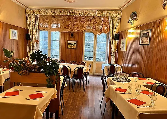 Hotel Restaurant Les Arcades