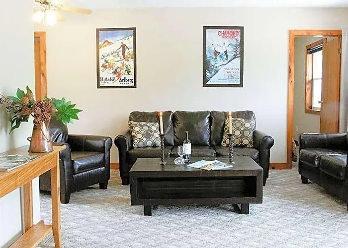 Tyrolean Village Resorts At Blue Mountain