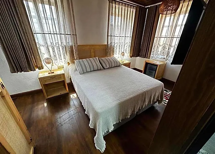 Guelluek Uno Elegance Otel