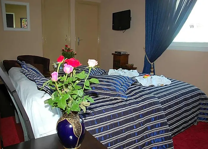 Ambassy Hotel
