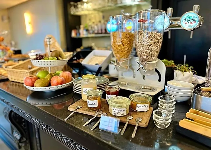 Logis Hotel & Restaurant Le Vert Bocage