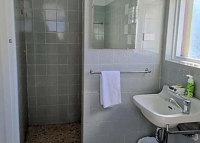 Parkes Hotel