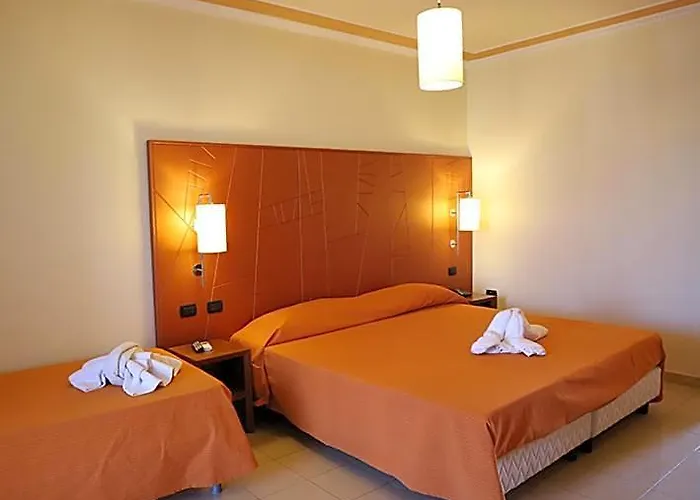 Laghi Room Only