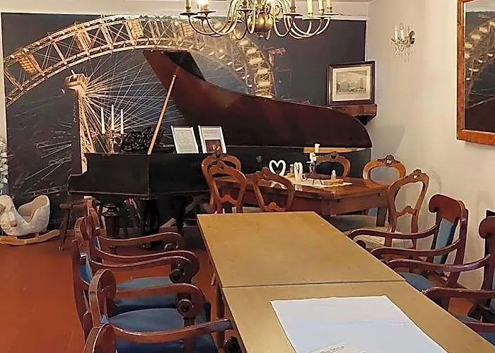 Der Heurige Im Gasthaus Zum Loewen