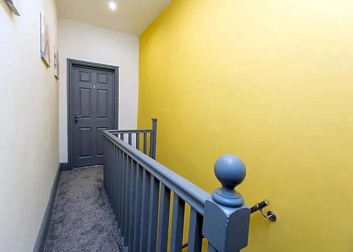 Townhouse @ 58 Brooklyn St - Crewe