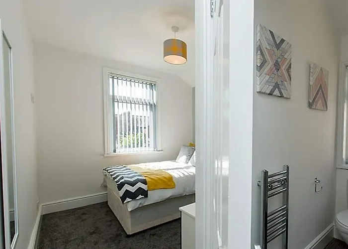 Townhouse @ 58 Brooklyn St - Crewe