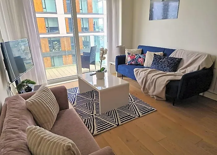 Lt Riverview Apartments - Greenwich