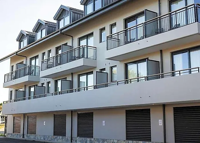 Lake Jindabyne Hotel