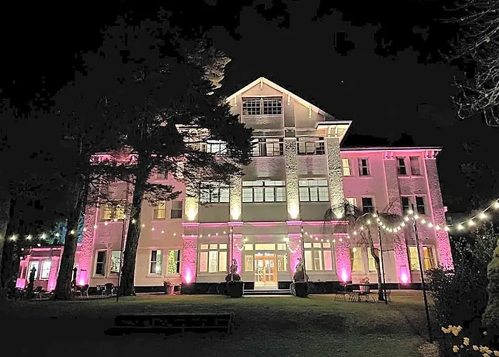 The Robertson Hotel