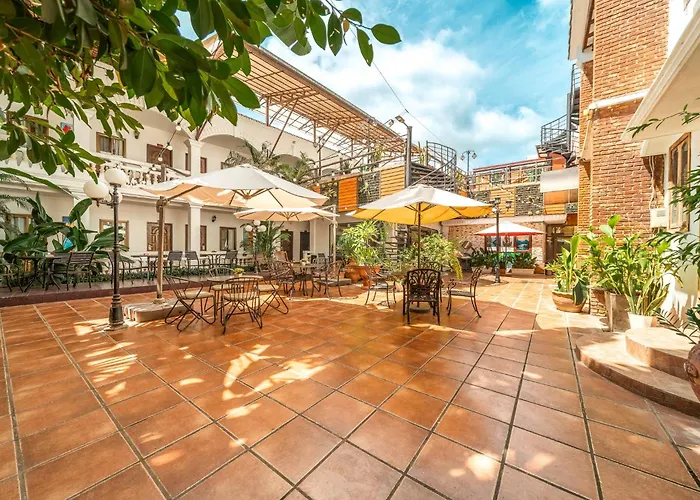 Mali Namphu Hotel