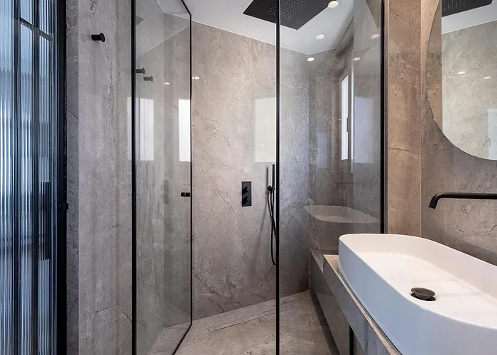 Riviera Suites