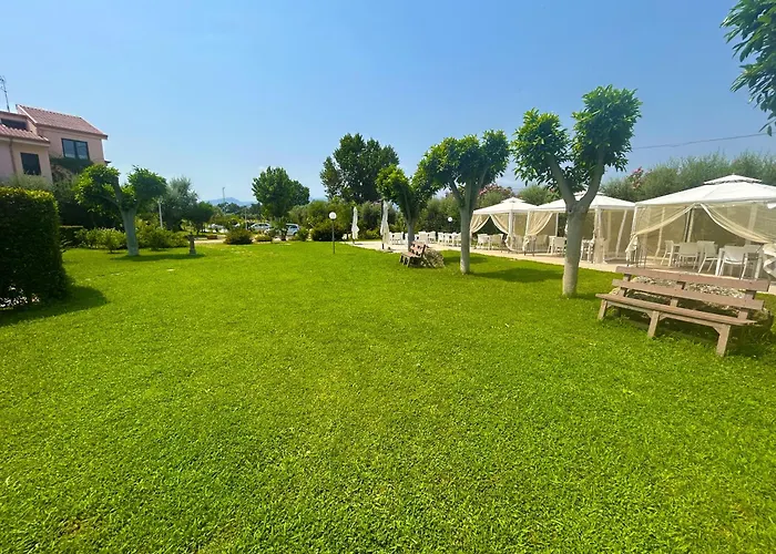 Hotel Park Village