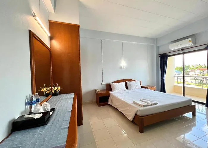 Ritzy House Hotel