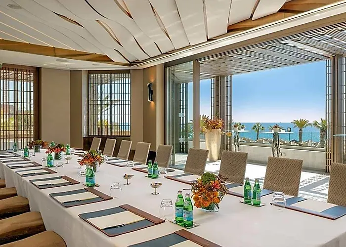 Four Seasons Hotel