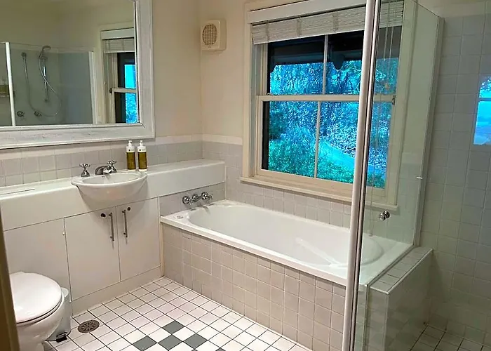 Villa Provincial - Cypress Lakes Private Villa