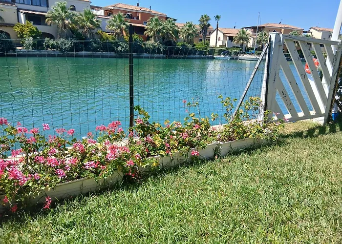 Villa Kalos in Marinagri Resort