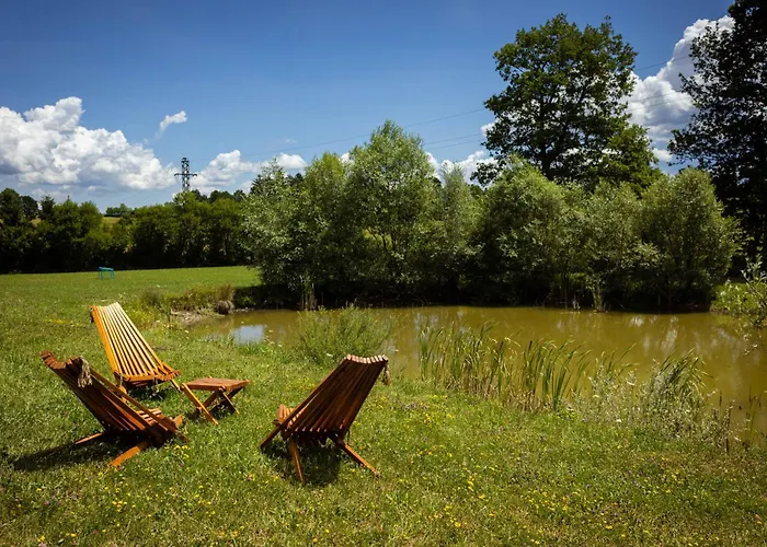 Green Escape Garni Hotel