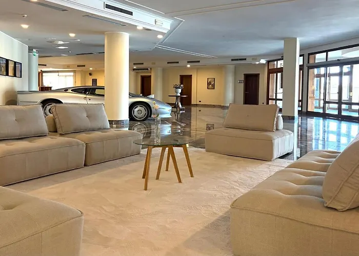 Naples Park Hotel