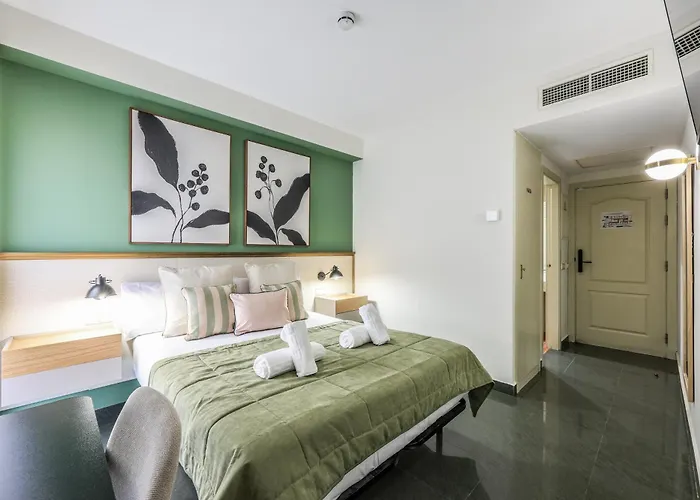 Up Hotel Velilla