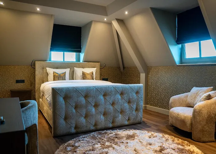 Room4