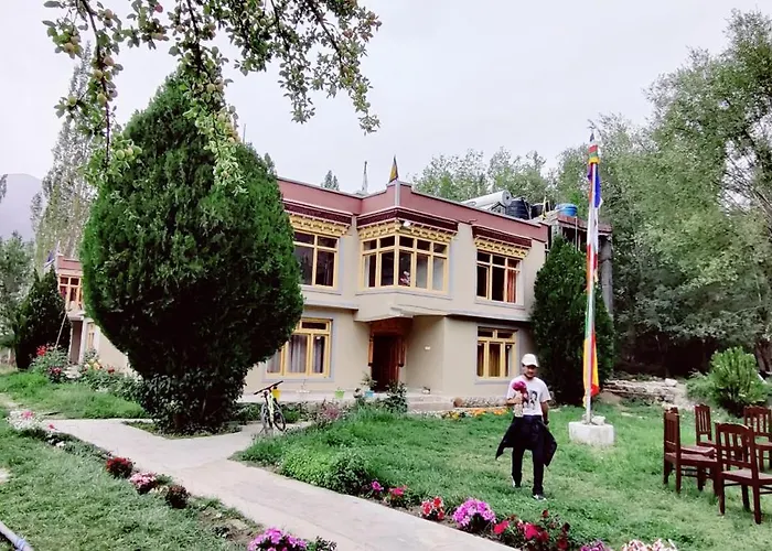 Yarab Tso Hotel Tigger Nubra