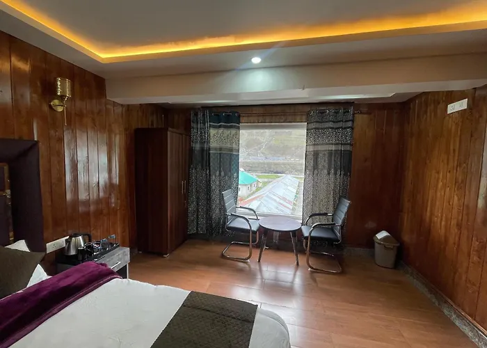 Hotel Sounsar And Restaurant