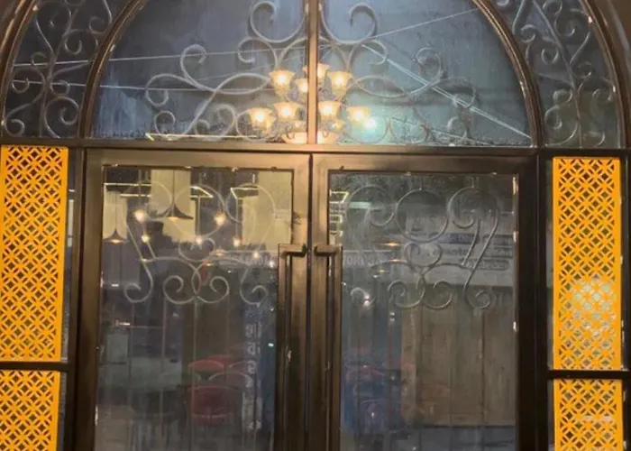 Nawabz Hotel