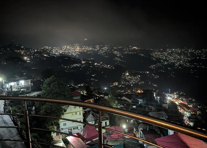 Siesta B&B Private Balcony & Himalayan Sunrise Views