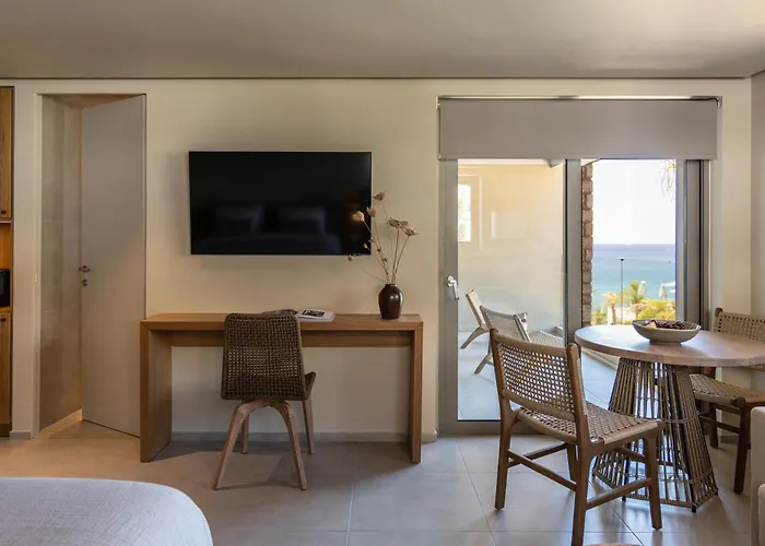 Pefkian Ethos Hotel & Suites