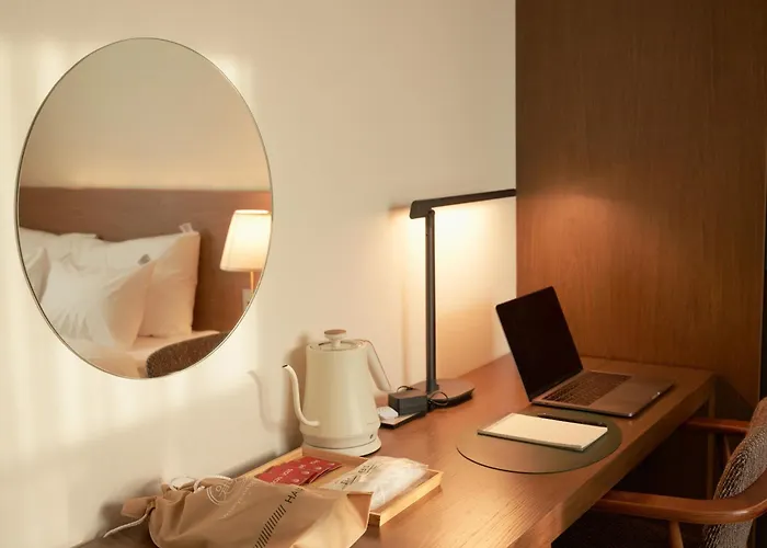 Wolyoung Hotel By Newcz