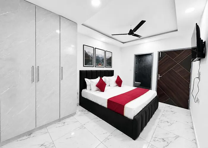 Mauryan Signature Hotel Nhpc Metro