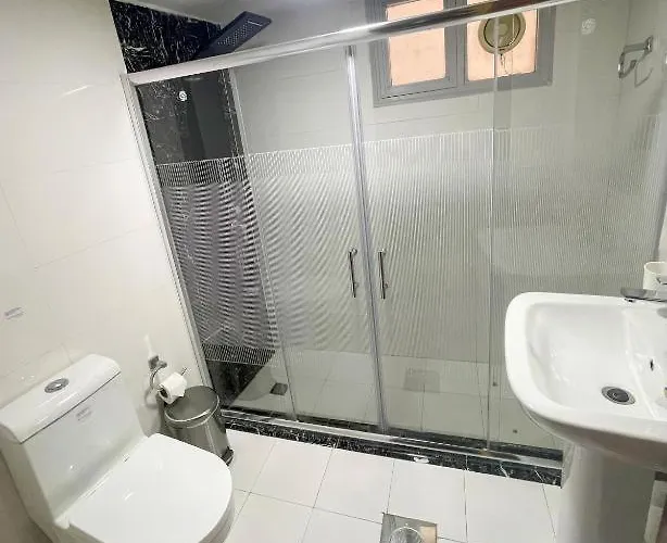 Continental Hotel & Suite
