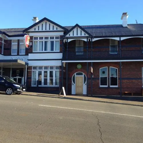 Lords Hotel